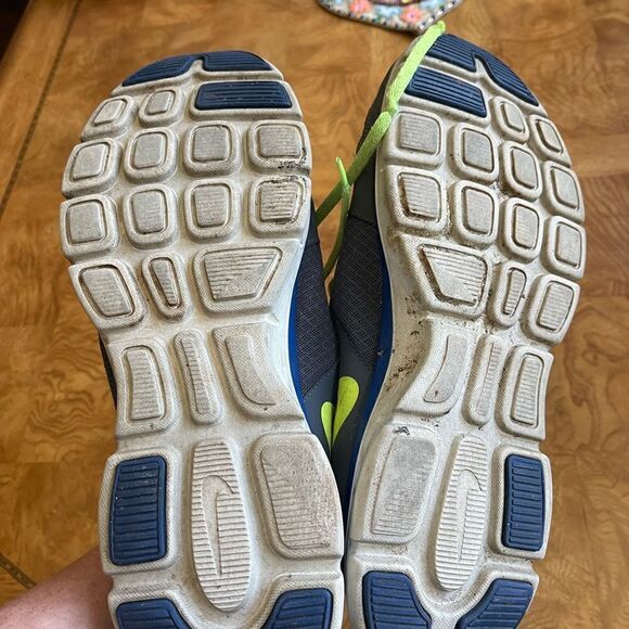 Nike Neon Tennis Shoes Sneakers main image 4